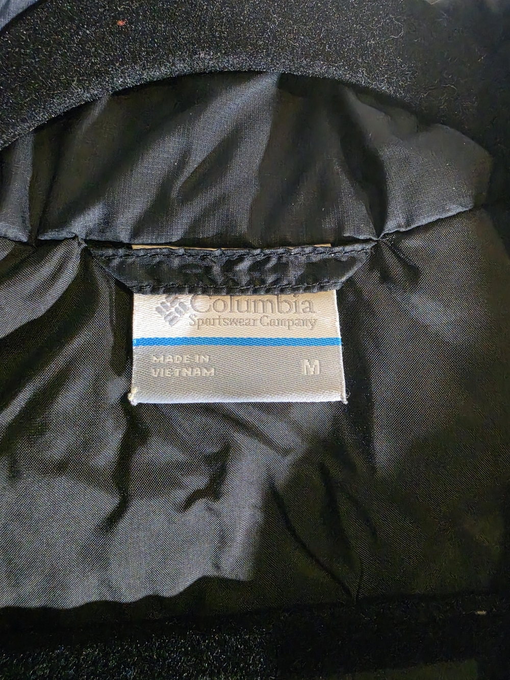 Columbia Women's Black Quilted Puffer Vest - Picture 2 of 9